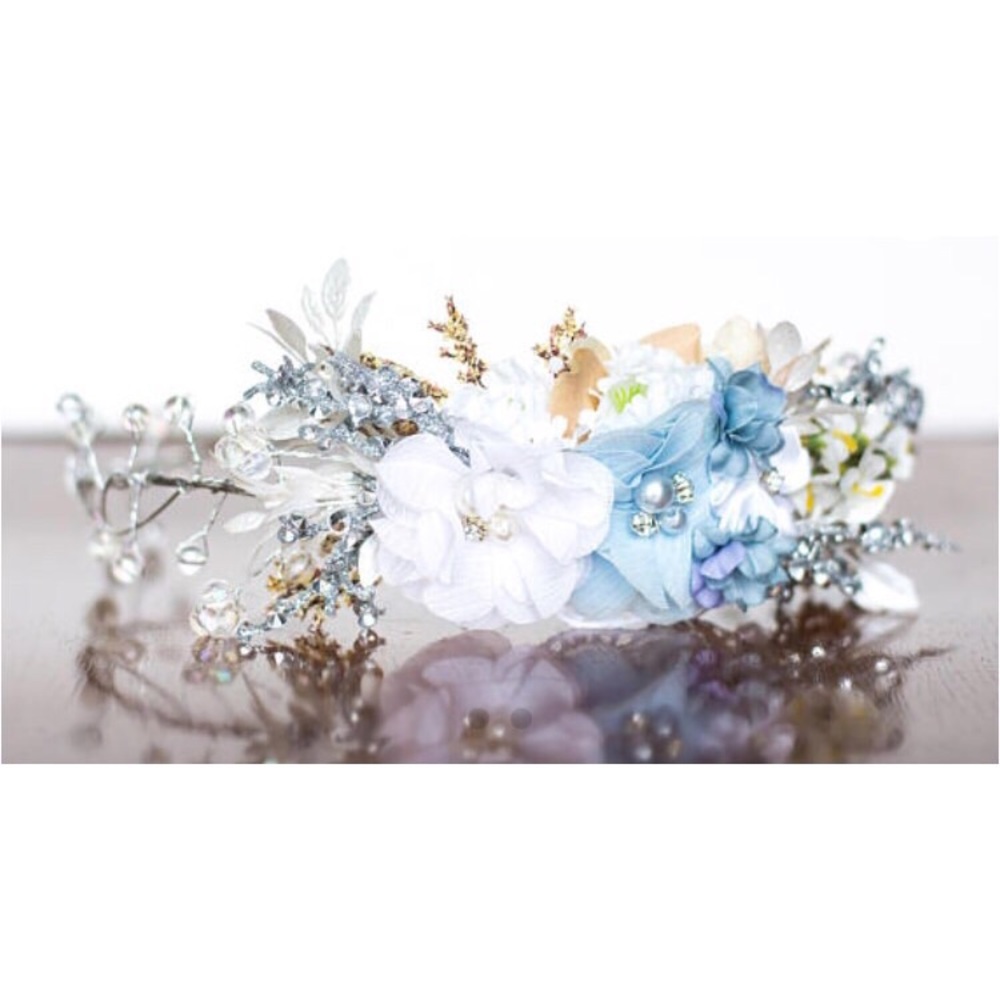 Flower Crown in Blue and Silver Wire